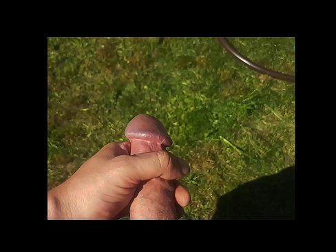 ❤️ A boazona fica com a rata rosa fodida e ejacula com um esguicho num jardim de Verão ️ Porno vídeo em nós pt.porn-93.ru ❌️